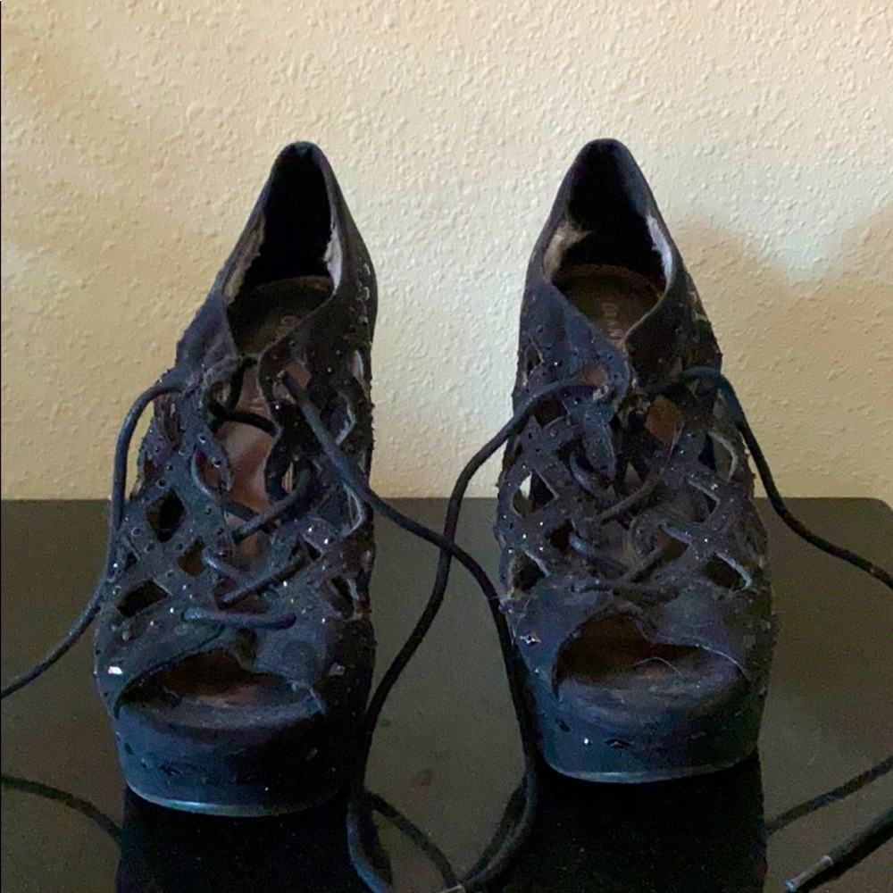 Black heels